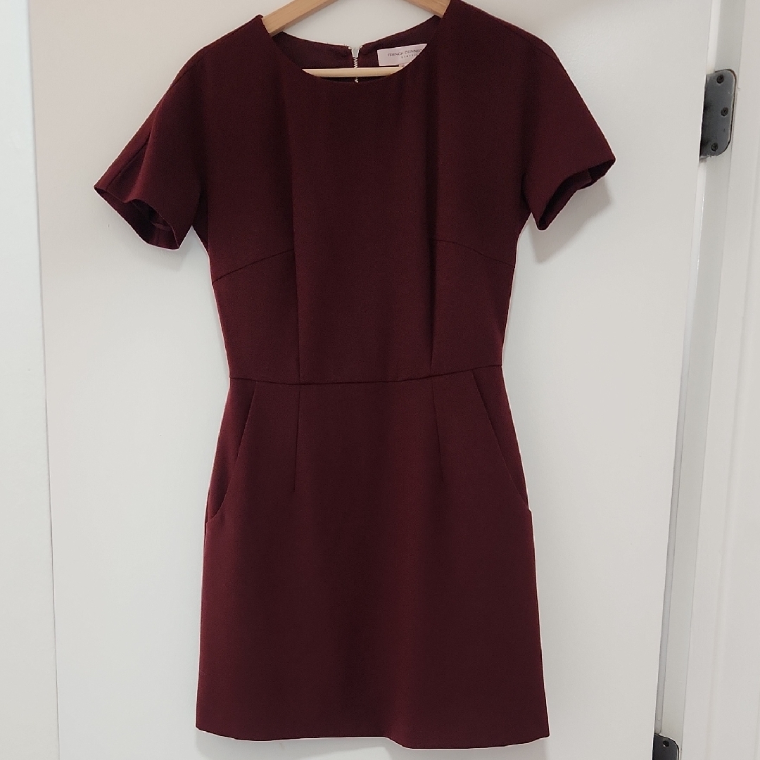 French Connection Red Sheath Mini Dress Crew Neck Short Sleeve
